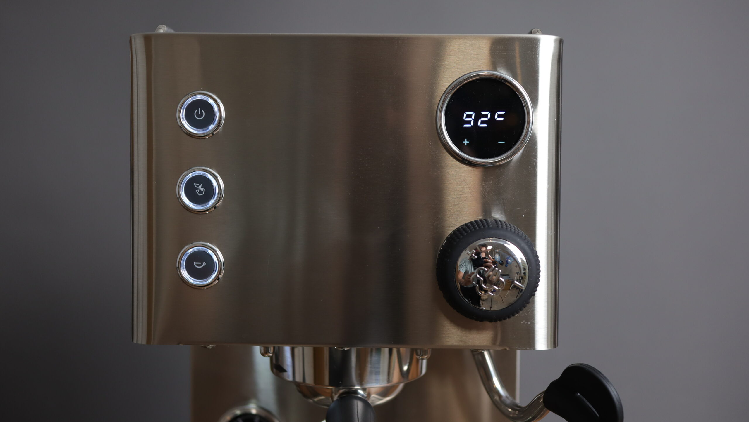 MiiCoffee Apex control panel: illuminated buttons, rotary steam control knob, rounded PID display