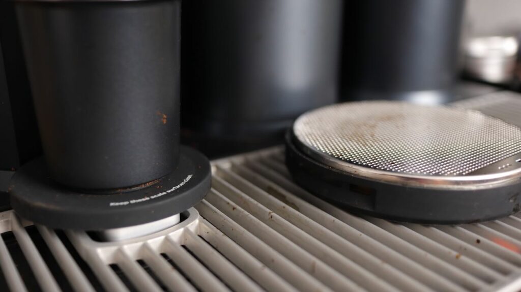 Dual Scales on the Meraki Espresso Machine