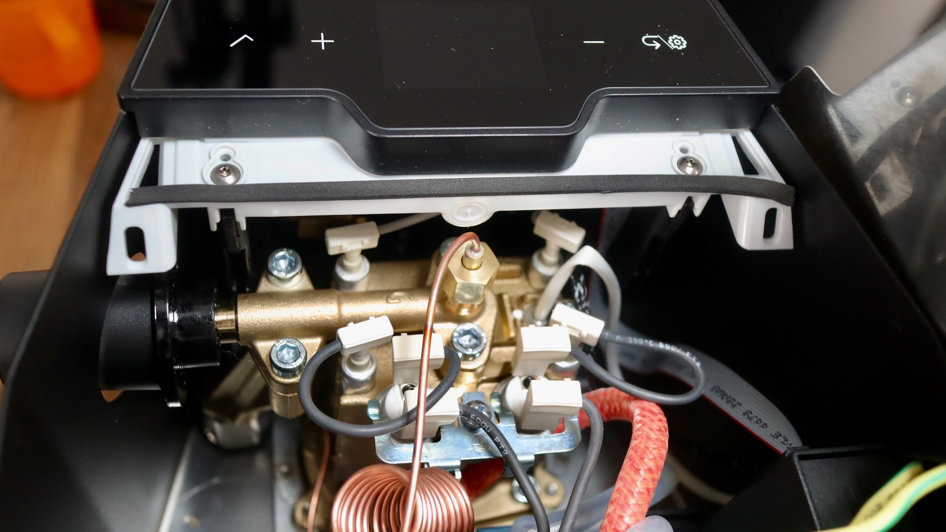 This is a top view of the brass boiler used in the Gaggia Classic Pro E24 and Gaggia Classic Up