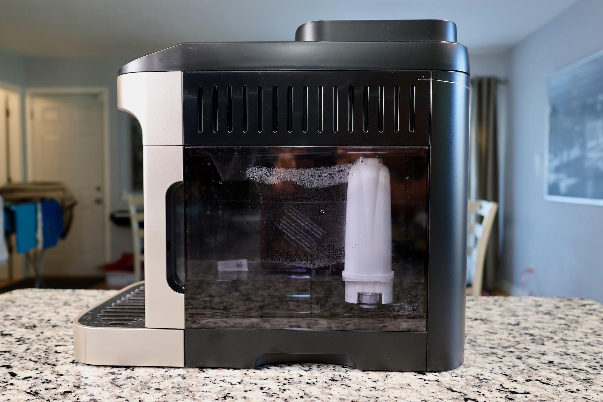 Right side of Delonghi Magnifica Duo